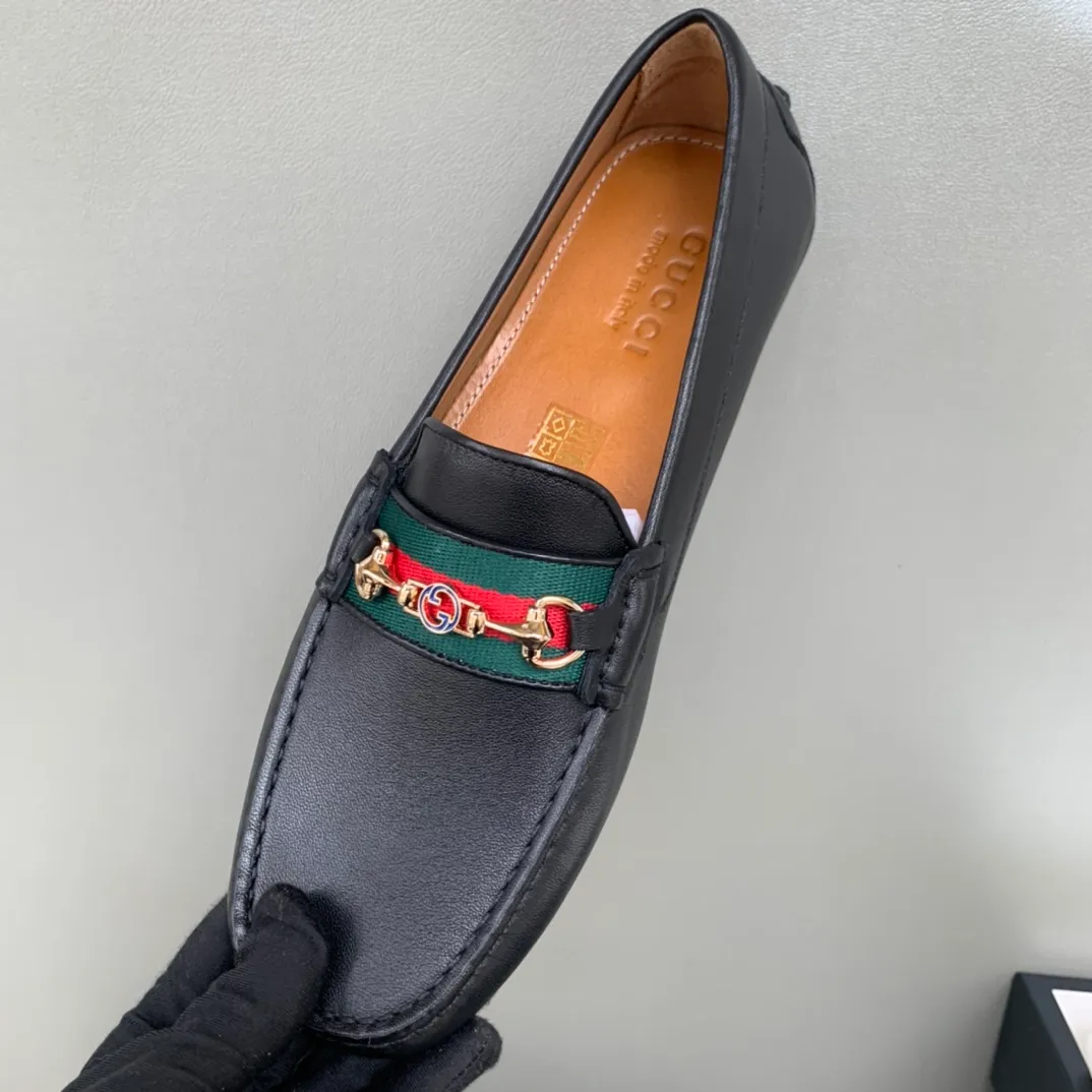 Batch 740💰[strong][strong][strong] Original order quality, new counter styles synchronized, Gucci counter new styles, handmade men's driving shoes, bean shoes, over-the-foot shoes, lazy shoes, exquisite hand-stitching, workmanship details comparable to counters, Italian imported cowhide, water-dyed cowhide lining, tree paste leather feet, sweat-absorbent and anti-odor, off-white, black, brown, 39-44 in large quantities in stock (38, 45 custom-made)